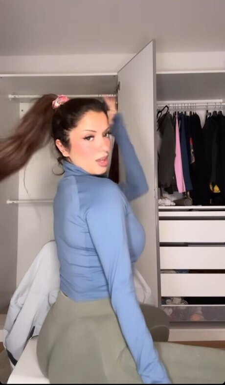 Emily Furz high quality model gallery