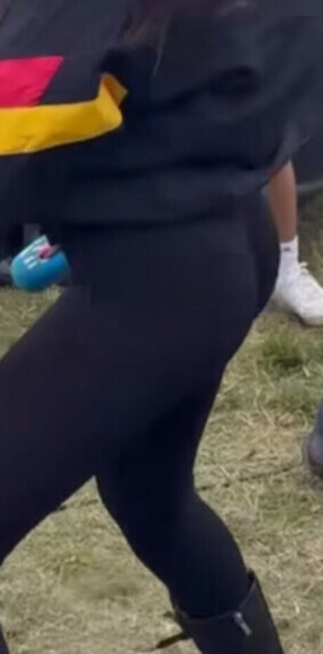 Emily Furz high quality star photos