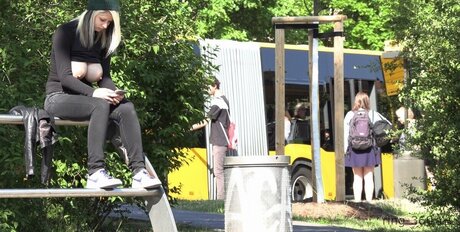 Wer ist sie_ hot model picture