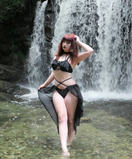 gothbynight model beautiful picture