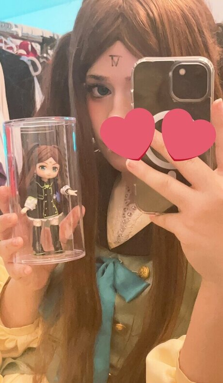 Meerxxxx hot actress pictures