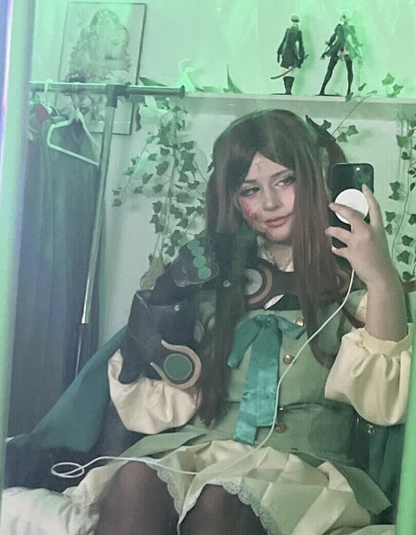 Meerxxxx nudes actress images