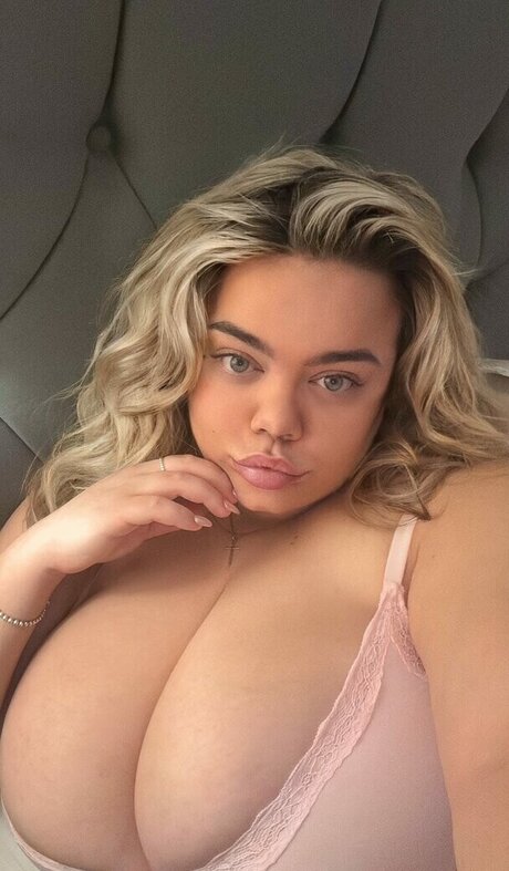 xbunny rosex pornstar naked photo