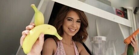 Joseline Kelly model adult images