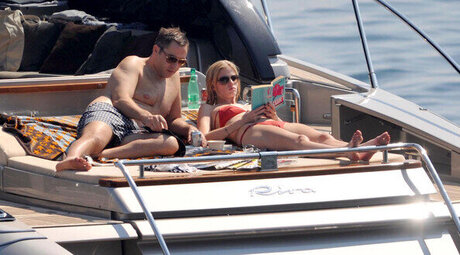 Lara Stone nudes star pic