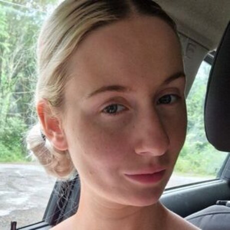 Cutie Emy pornstar top picture