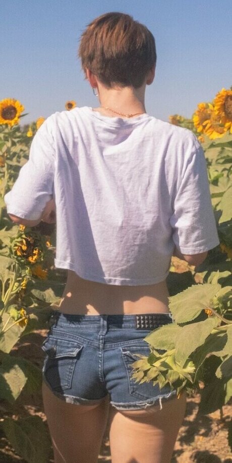 imitationtina hot actress gallery