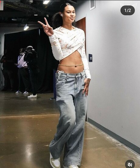 Satou Sabally nice actress pics