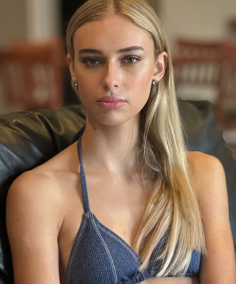 Claire Jameson pornstar nude photo