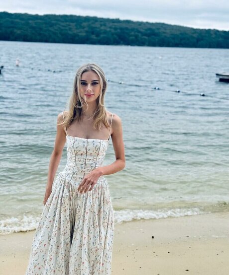 Claire Jameson exclusive model pictures