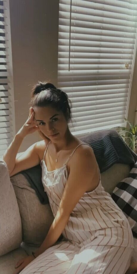 imamethystt beautiful actress img