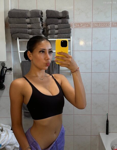 Tr yaz best model picture