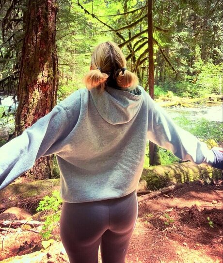 Lola Visage model porn galleries