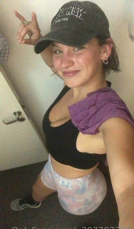 leasanz pornstar hd img