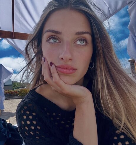 Jazmin Peralta model perfect img