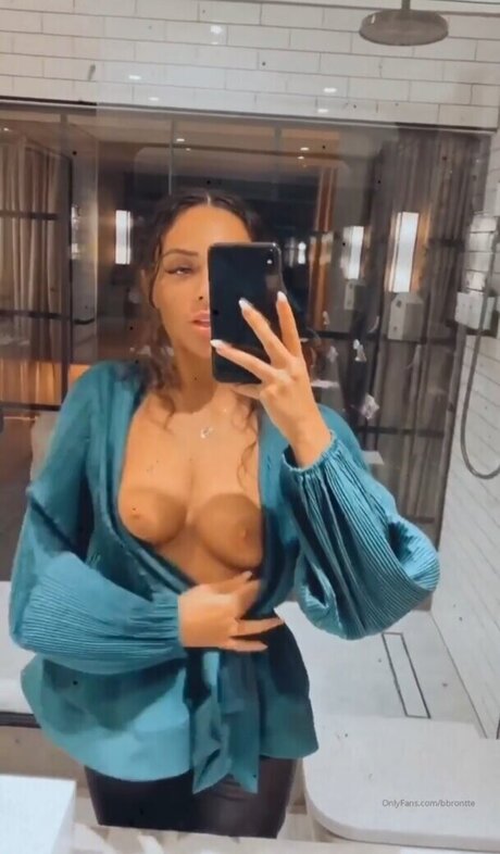 BRONT B model perfect picture