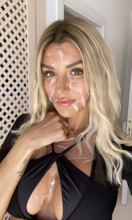 Gerda Lewis exclusive pornstar photo