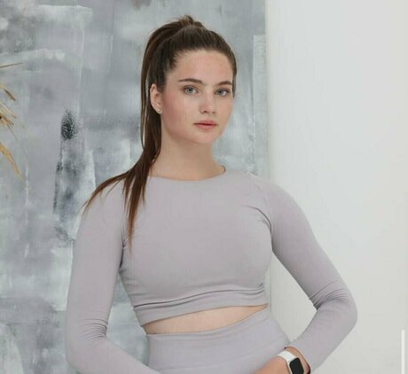 gymnasticgirl beautiful actress pic