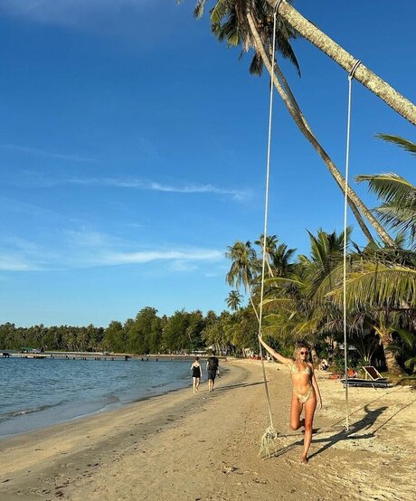 Peyton Cole hd actress archive