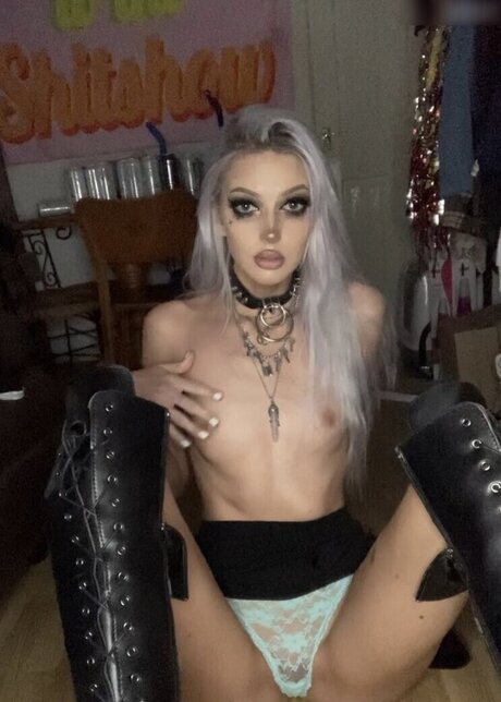 Luci Senior porn model galleries