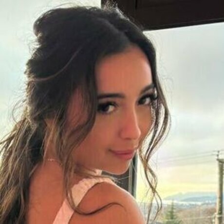 Em psaila model nude image