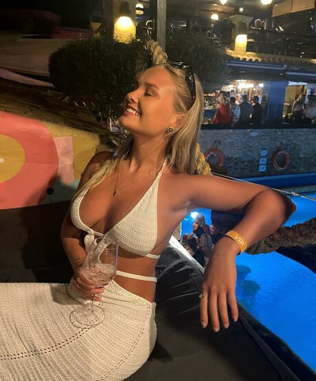 lesbian feet onlyfans pornographic archive