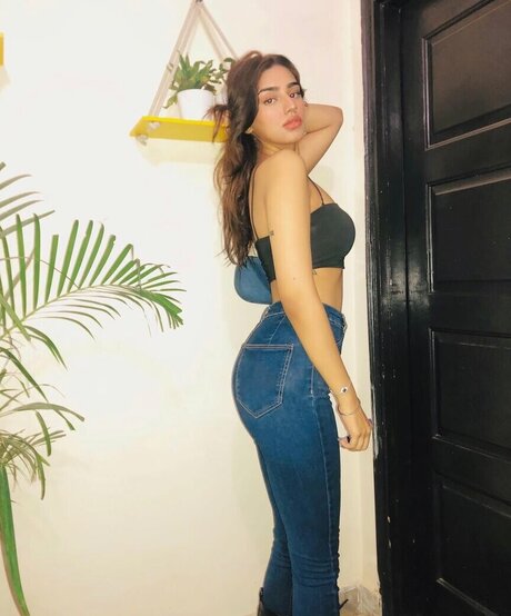 Pakhi Gadh xxx model archive