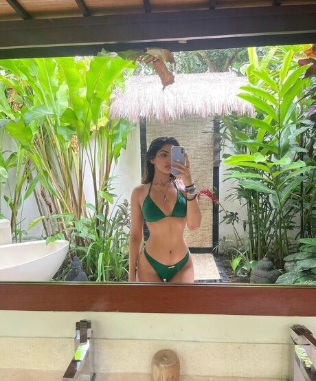 Pakhi Gadh exclusive star picture