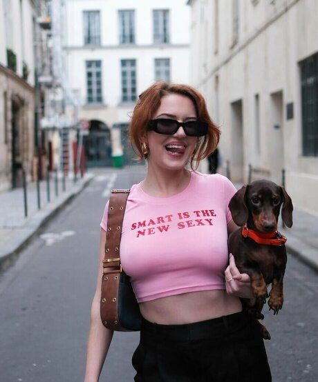 Louise Aubery beautiful star pics