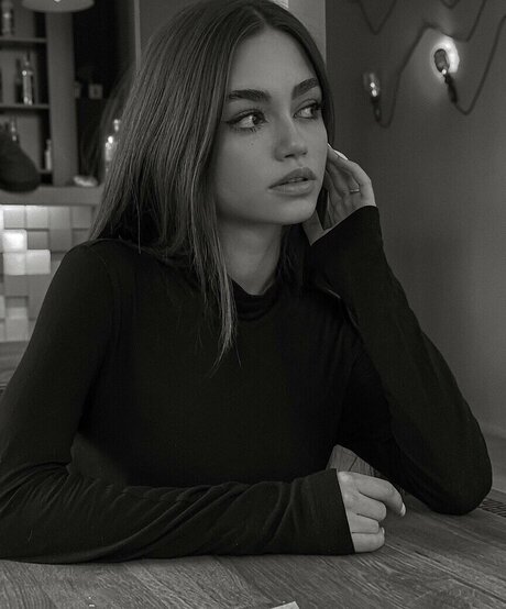 Sofia Chernasova model nude gallery