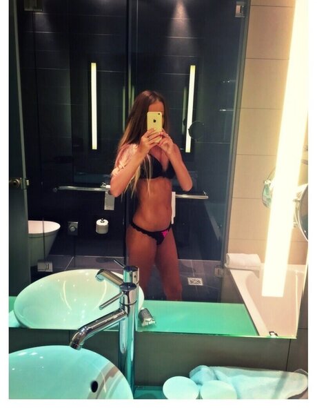 Melanie Hirsch pornstar nudes images