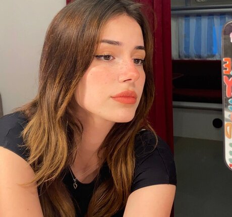 ebrarkrbkn nice actress pics