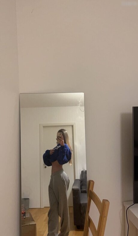 Sara ncx model hd image