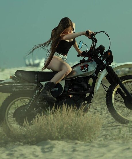 Affe auf Bike sexy pornstar archive