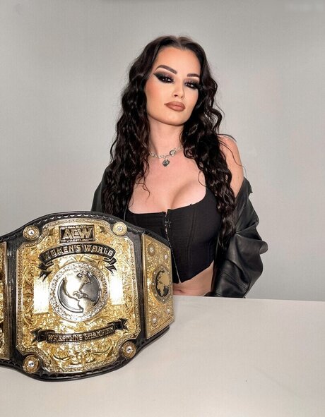 Saraya Jade Bevis high quality star image