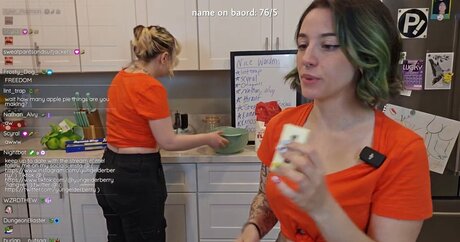 Helloneptune top model photo