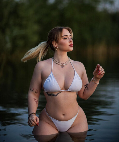 feet milf onlyfans art naked picture