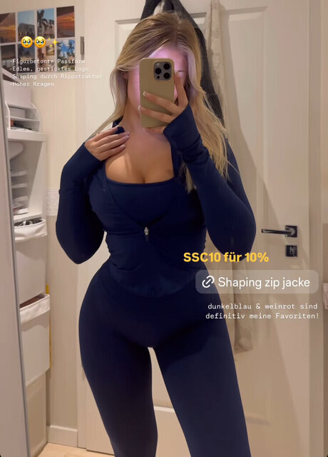 Sophie Schnur pretty model photos