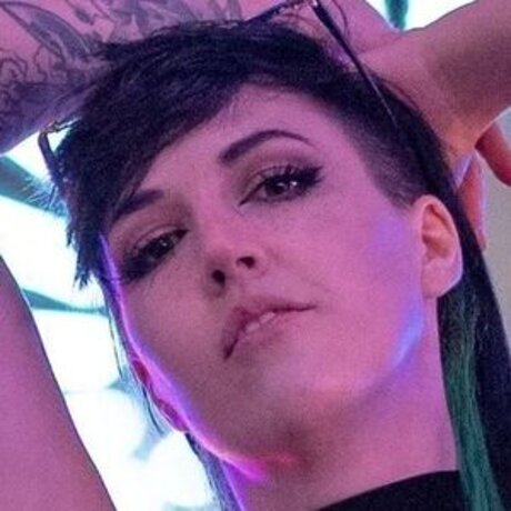 locolea model hot image