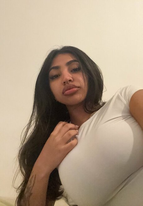 Fionee best model photo