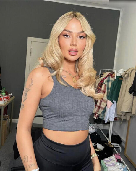 video call onlyfans free nude images