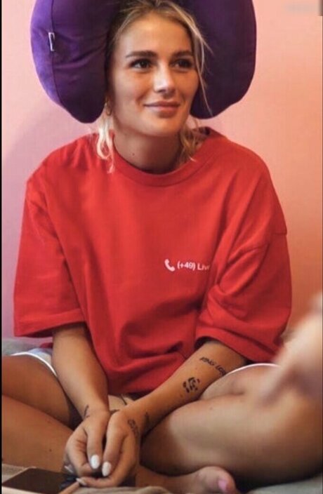 Loredana Zefi nude actress photos