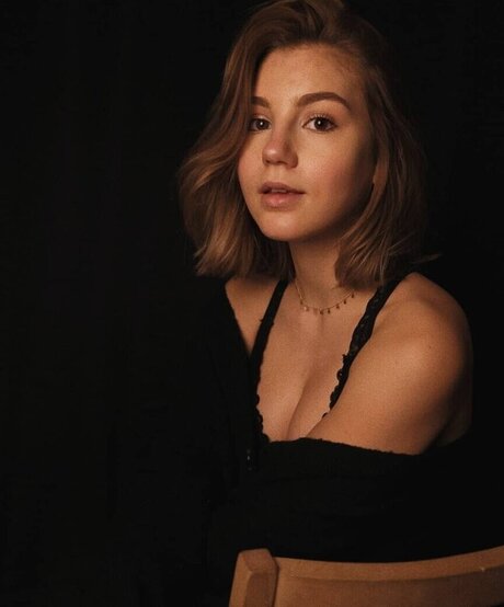 vicky2203 exclusive pornstar galleries