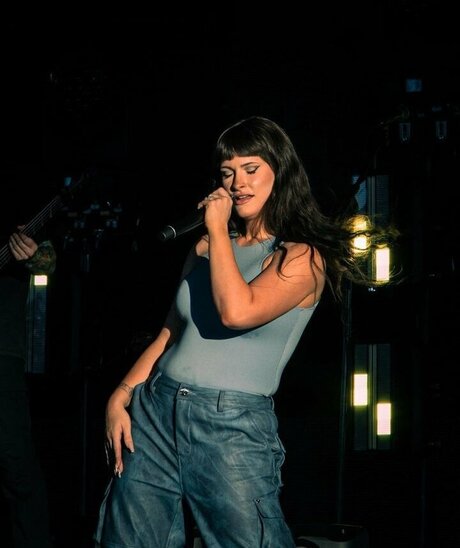 Courtney LaPlante top actress pics