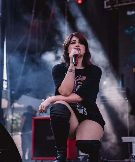 Courtney LaPlante model porn pictures