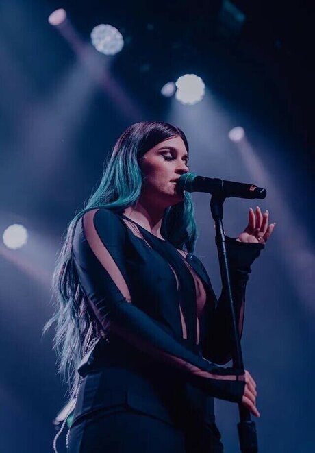 Courtney LaPlante best actress pics