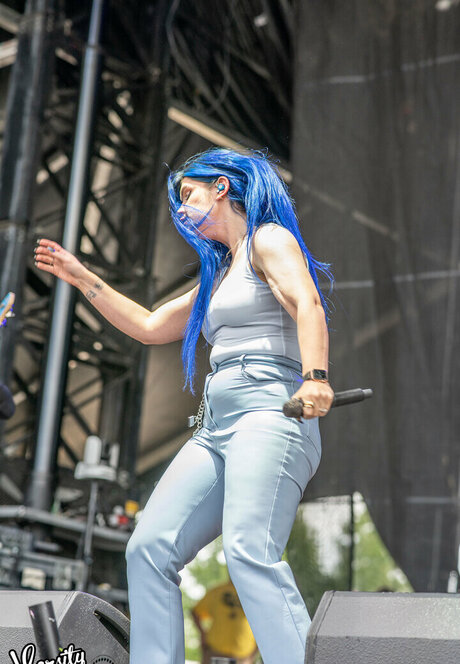 Courtney LaPlante model nice pic