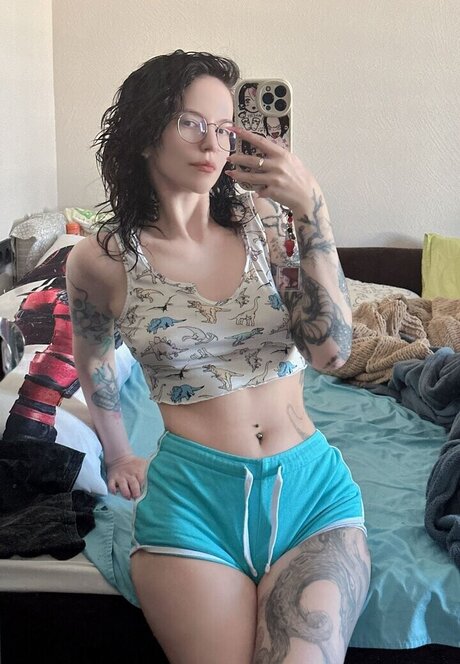 BakaFuwa sex model photo