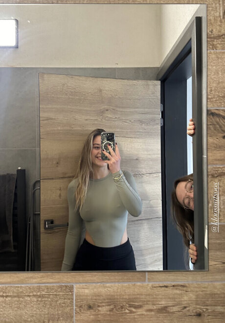 lifting toni star porn image