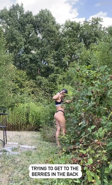 lifting toni porn actress img